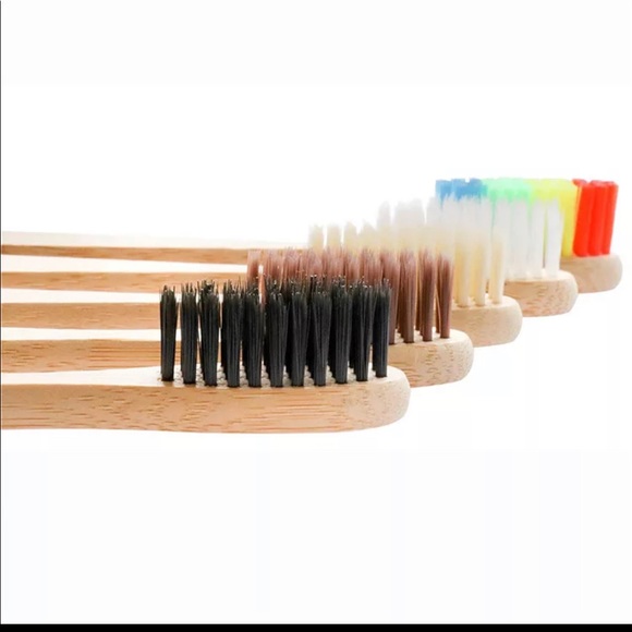 🦷 8 Bamboo Toothbrushes 🦷 - Picture 3 of 4